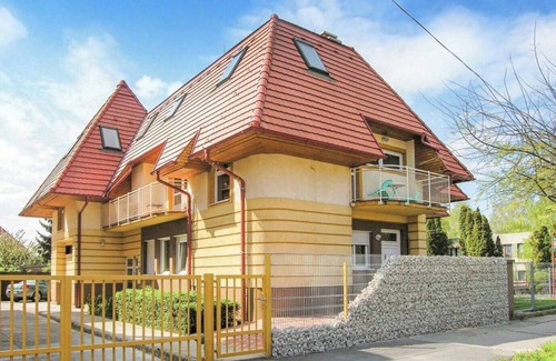 Keszthely Apartamento | The Kata Kunyhó awaits its guests in the heart of Keszthely!