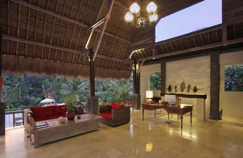 Melayang Hotel | The Kayon Resort