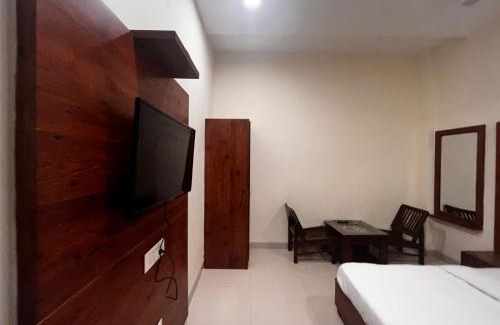 Lansdowne Hotel | The kempty Fall Resort, Mussoorie - Lavish & Luxury Stay