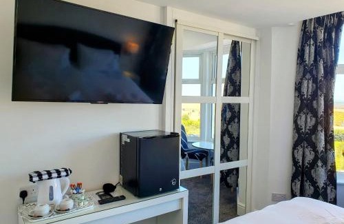 Morecambe Casa | The Kerswell Hotel Sea Front