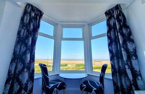 Morecambe Casa | The Kerswell Hotel Sea Front