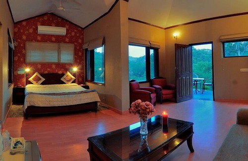 Nurpur Bedi Cabina | The Kikar Lodge