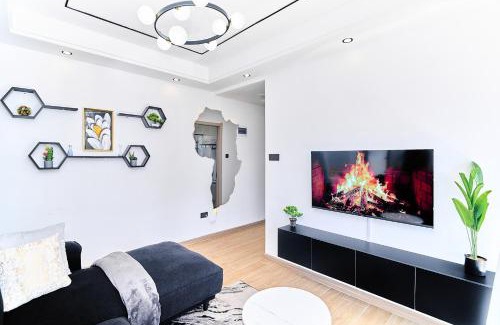 Kilimani Apartamento | The Kilimani Haven with heated pool