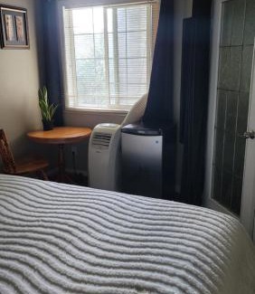Southwest Calgary Casa | The King place, is a ROOM in a PRIVATE HOUSE, close to CTrain and Spruce Meadows Equestrian