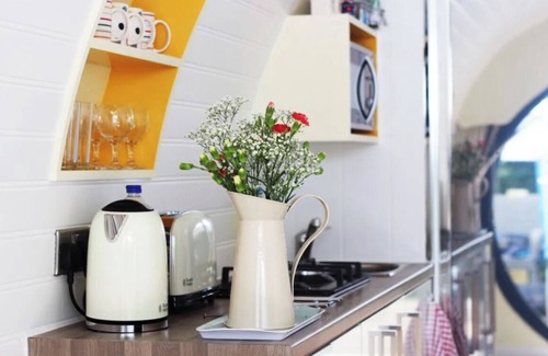 Llandovery Chalet De Esquí | The Kingfisher’s Burrow, The Kingfisher's Burrow Riverside Stay