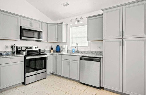 Murrells Inlet Casa | The Kings Grant Retreat