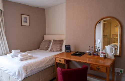 Abergavenny Hotel | The Kings Head Hotel