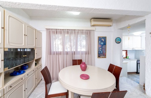 Vathianos Kampos Casa | The Kokkini Beach Retreat