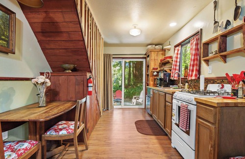 Crescent City Cabina | The Koope de Ville @ Robin's Roost
