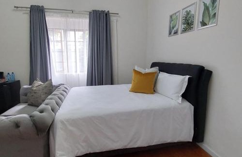 Houghton Estate Casa | The Kraal Guest House