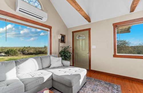 Fredericksburg Casa | The Kuhl Little Castle Haus