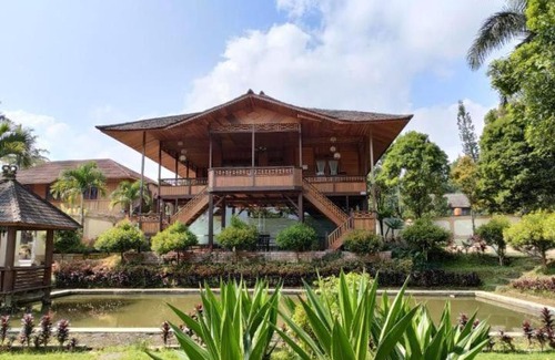 Cisarua Complejo | The Kulawi Villa & Resort