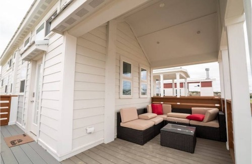 Austin Cabina | The Ladybird - Luxury Tiny Home in Austin, TX