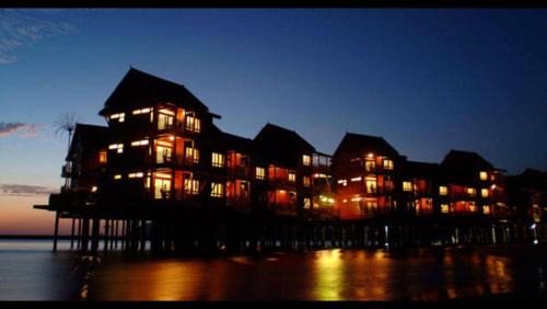 Kuala Teriang Complejo | THE LAGOON WATER CHALET