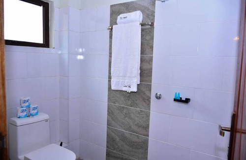 Kutus Complejo | The Lagoon Resort