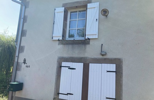 Girmont-Val-d'Ajol Casa | The lair of the Vosges Owl. Detached house for a green holiday