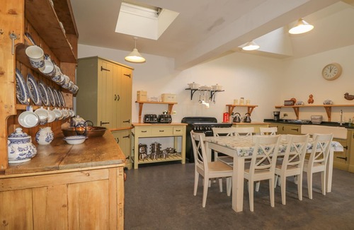 Forres Cabaña | THE LAIRD'S WING - BRODIE CASTLE, pet friendly in Forres