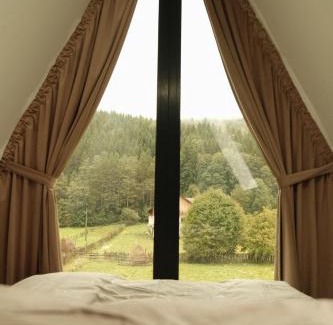 Ceahlau Hotel | The Lake Chalet