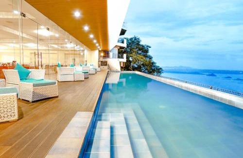 Tagaytay Hotel | The Lake Hotel Tagaytay