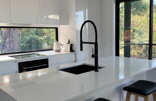 Merimbula Casa | The Lake House & Apartment
