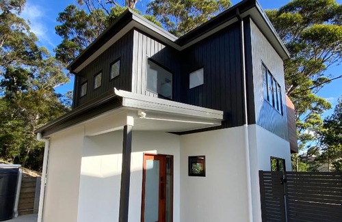 Merimbula Casa | The Lake House & Apartment