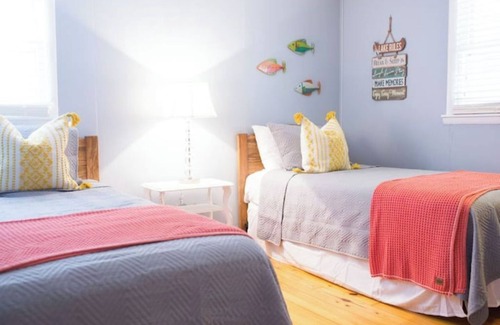 Gainesville Cabaña | The Lake House Cottage