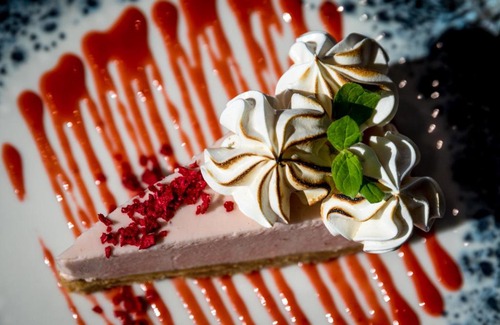Waterloo Hotel | The Lake House