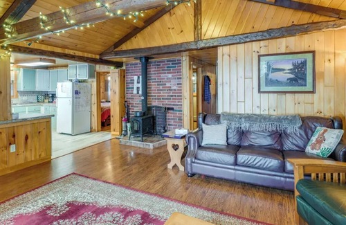 Sinclair Cabaña | The Lake House in West Van Buren Cove