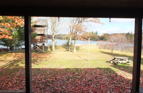 St. Helen Cabina | Leonard's Lodge - ¡NUEVA LISTA! PRIVADO LAKEFRONT E INTERIOR SPA / HOT TUB!