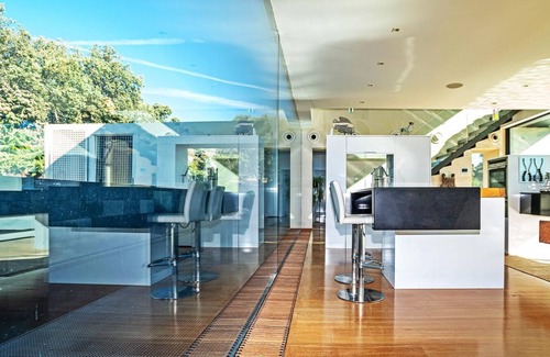 San Sebastián de los Reyes Apartamento | The Lake House - Luxury Villa in Madrid