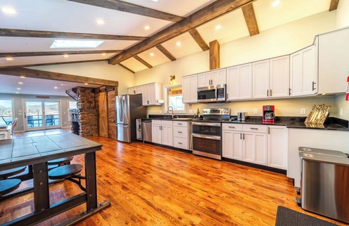 Montville Casa | The Lake House, The Private Lake House