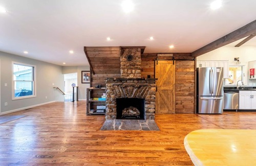 Montville Casa | The Lake House, The Private Lake House