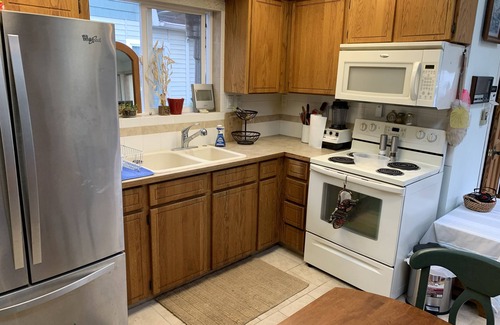 Bonney Lake Cabaña | The Lake Tapps Bungalow