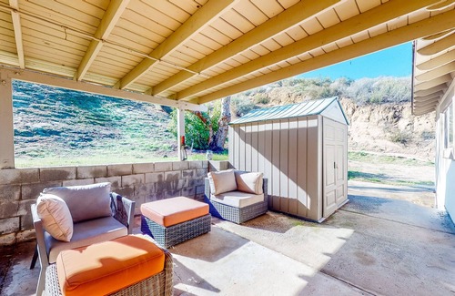 Lakeland Village Casa | The Lakehouse: 3 BR, 2 BA House in Lake Elsinore, Sleeps 6
