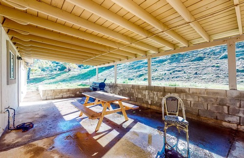 Lakeland Village Casa | The Lakehouse: 3 BR, 2 BA House in Lake Elsinore, Sleeps 6
