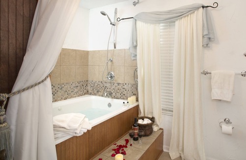 Canyon Lake Cama Y Desayuno | The Lakehouse Bed & Breakfast