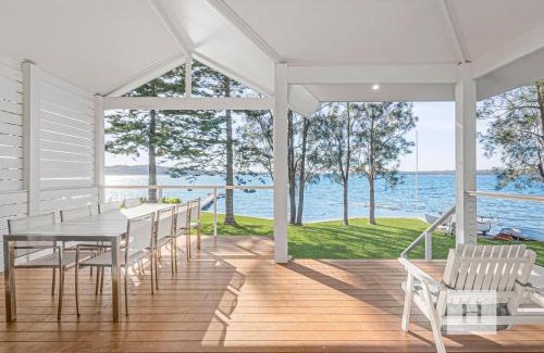 Summerland Point Casa | The Lakehouse Retreat