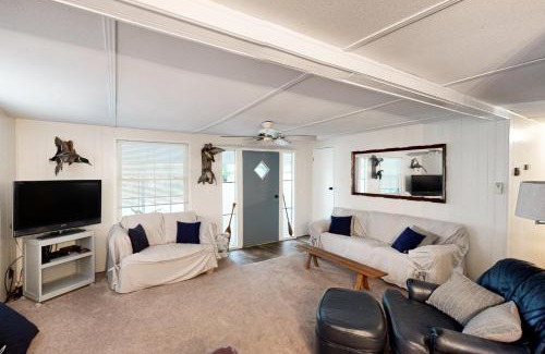 Manning Casa | The Lakehouse