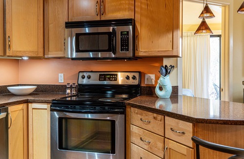 Fontana Condominio | The Lakepod at Abbey Springs – 2 BDR Just 5 Min to Lake, Tons of Amenities!