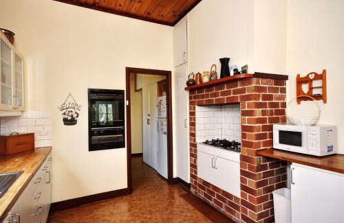 Tea Gardens Casa | The Lakes Cottage