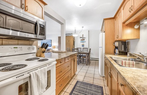 Central Okanagan Apartamento | The Lakeside Condo #202