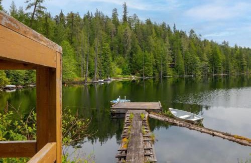Egmont Casa | The Lakeside Cottage