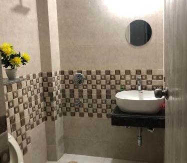 Sikandarabad Casa | The Lakeside House