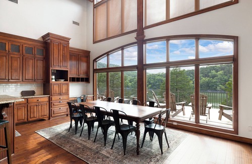 Eureka Springs Casa | The Lakeside Stay