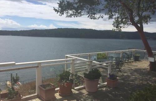 Orcas Hotel | The Landing at Orcas