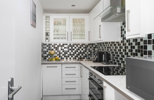 The Lanes Apartamento | The Lanes Comfy Short Walk to Beach and Pier
