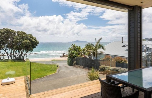 Langs Beach Casa | The Langs - Impresionante casa frente al mar en la playa