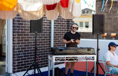 Chippendale Hostal | The Lansdowne Hotel