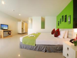 Patong Hotel | The Lantern Resorts Patong - SHA Extra Plus