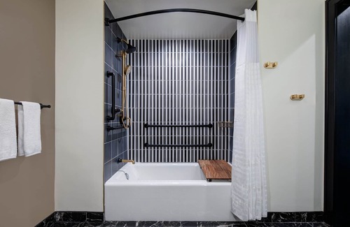 Downtown Hotel | The Lasalle Hotel, Bryan College Station, A Tribute Portfolio Hotel